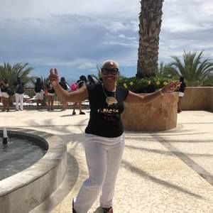 Meet your Posher, Donna